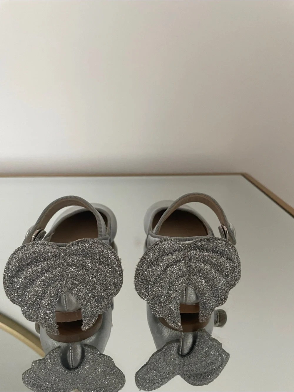 Manuela de Juan Kids Silver Mary Jane Shoes with wing size 21